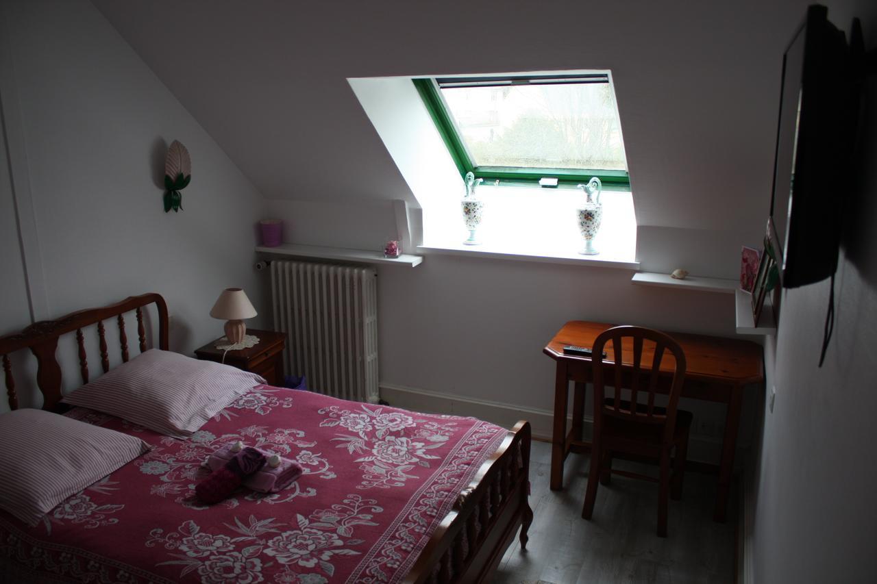 Yec'Hed Mat Bed & Breakfast Saint-Nicolas-du-Pélem Exterior photo